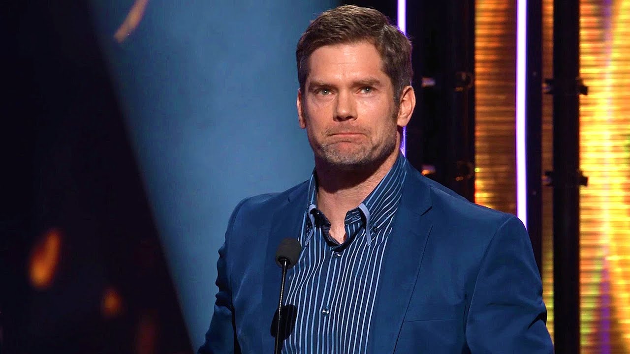Dallas gives emotional award speech for The Chosen
