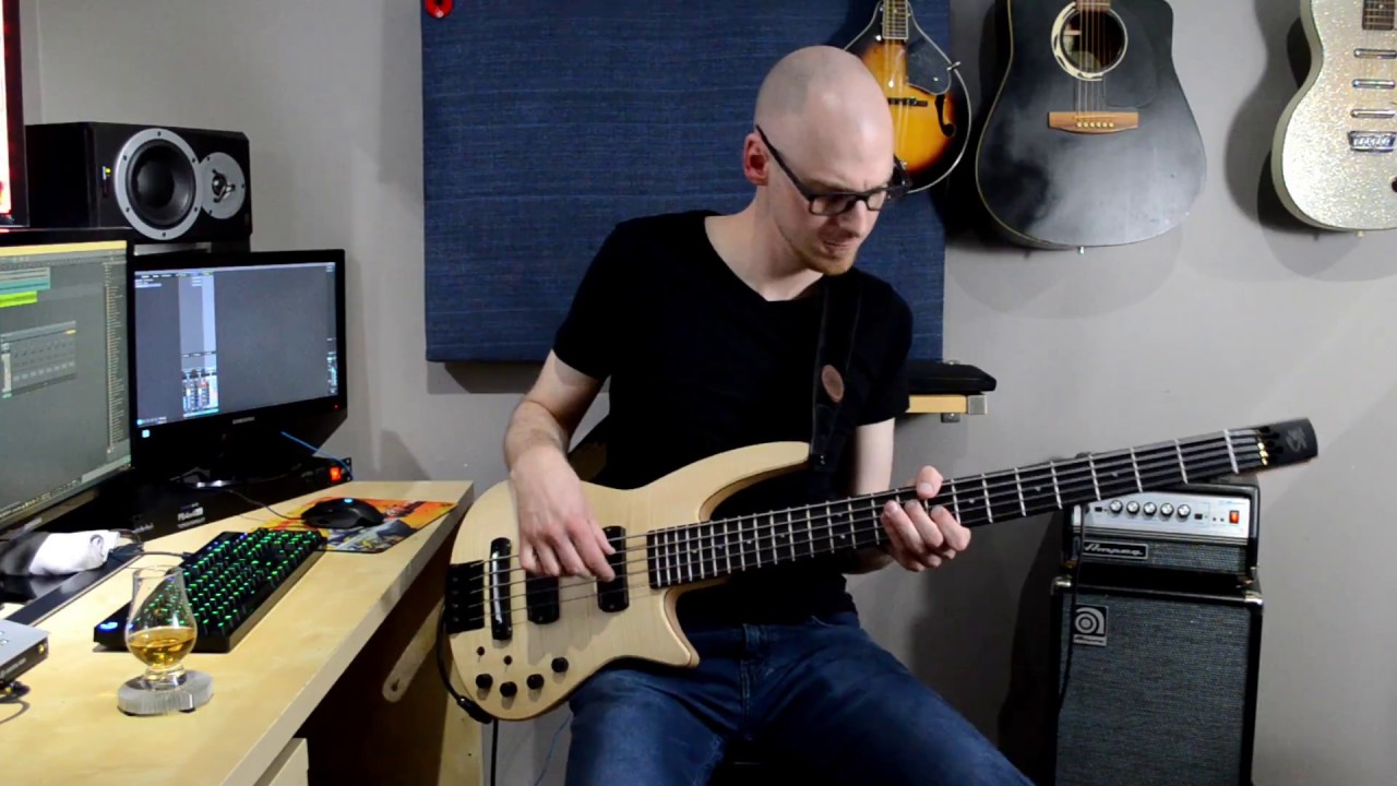 Into The Mystic-Van Morrison (Bass Cover)
