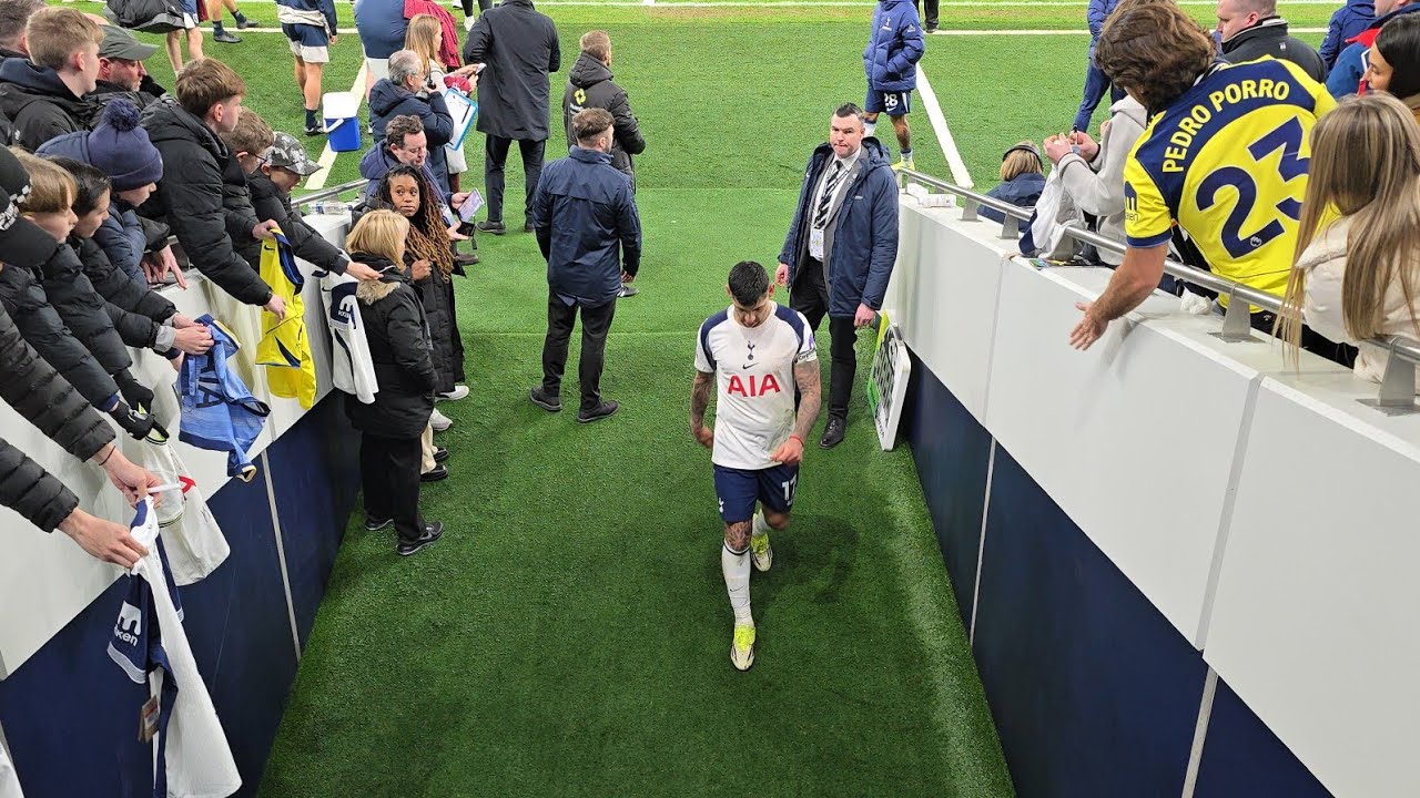 LOUD BOOS FOR THOMAS FRANK: FULL-TIME: Tottenham 1-2 West Ham; Fans Sing 