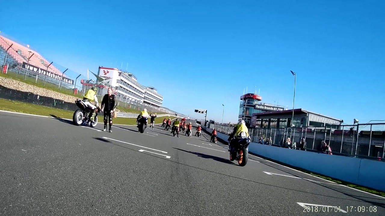 ACU test race practice starts Brands hatch 24/02/2019