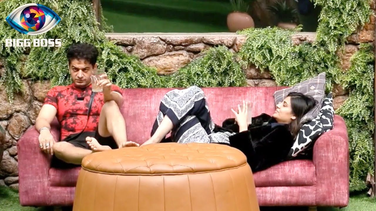 Обновление Bigg Boss 19 LIVE: Увидев Малти рядом с Гауравом, Таня вспоминает его жену