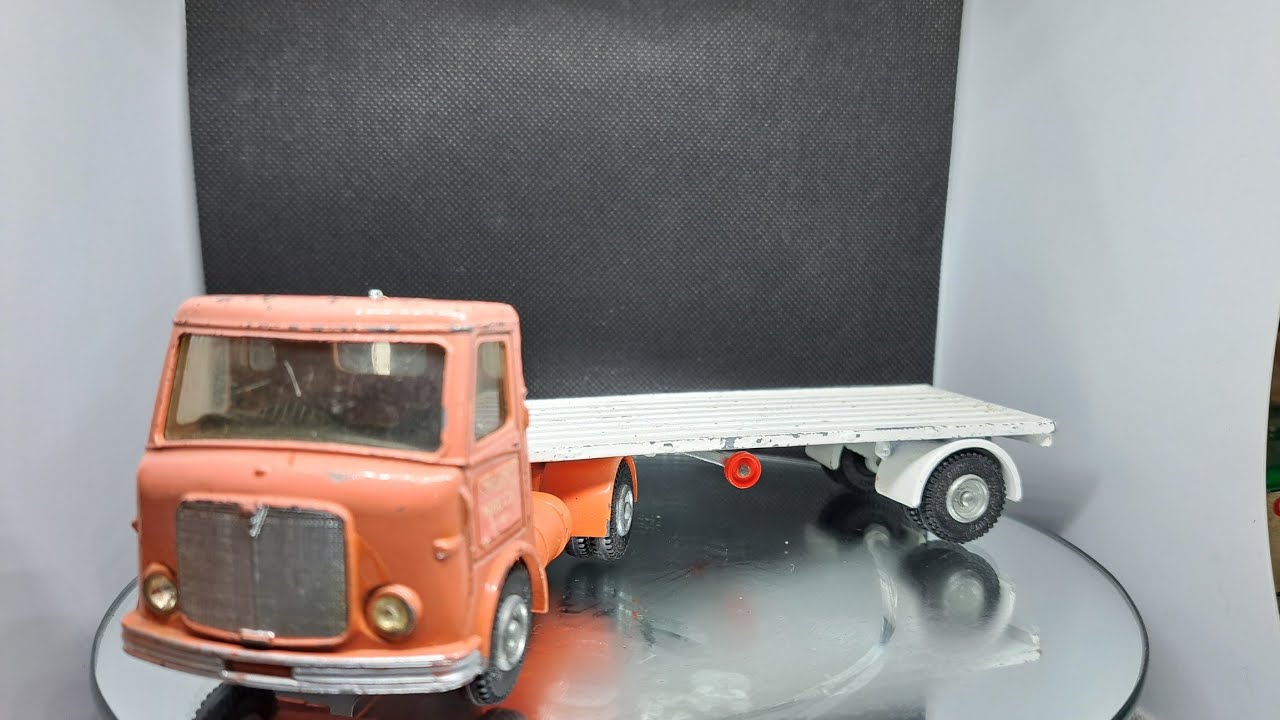 Diecast Restoration Dinky Toys AEC Flatbed Lorry no/915.    1973/75.