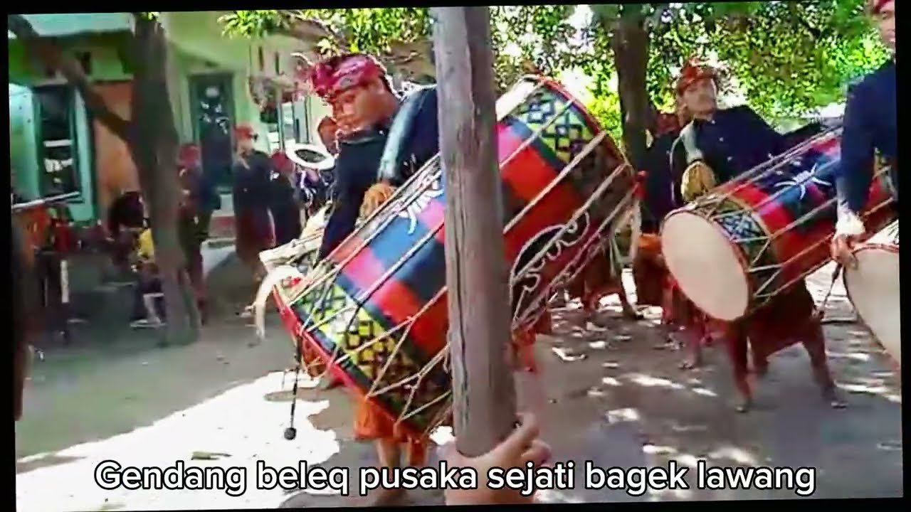 Gendang beleq lombok pusaka sejati bagek lawang, gendingannya khas sasak lombok,enak banget☺☺