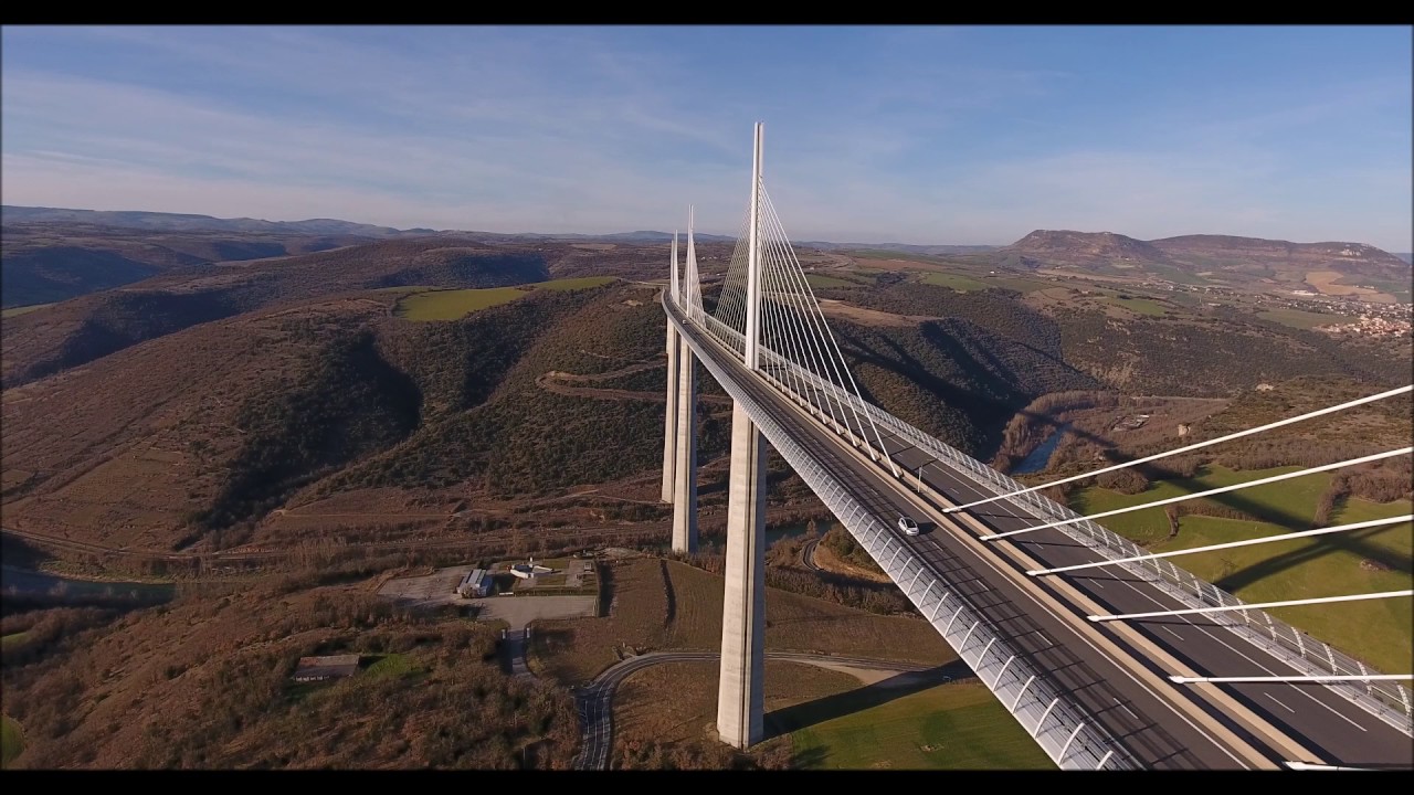Viaduc de Millau 2017 drone