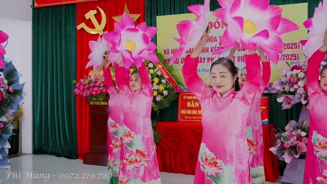 Múa Việt Nam ơi mến yêu vô cùng - Chào mừng ngày đại đoàn kết toàn dân thôn Vĩnh Trung 3 xã Yên Lạc