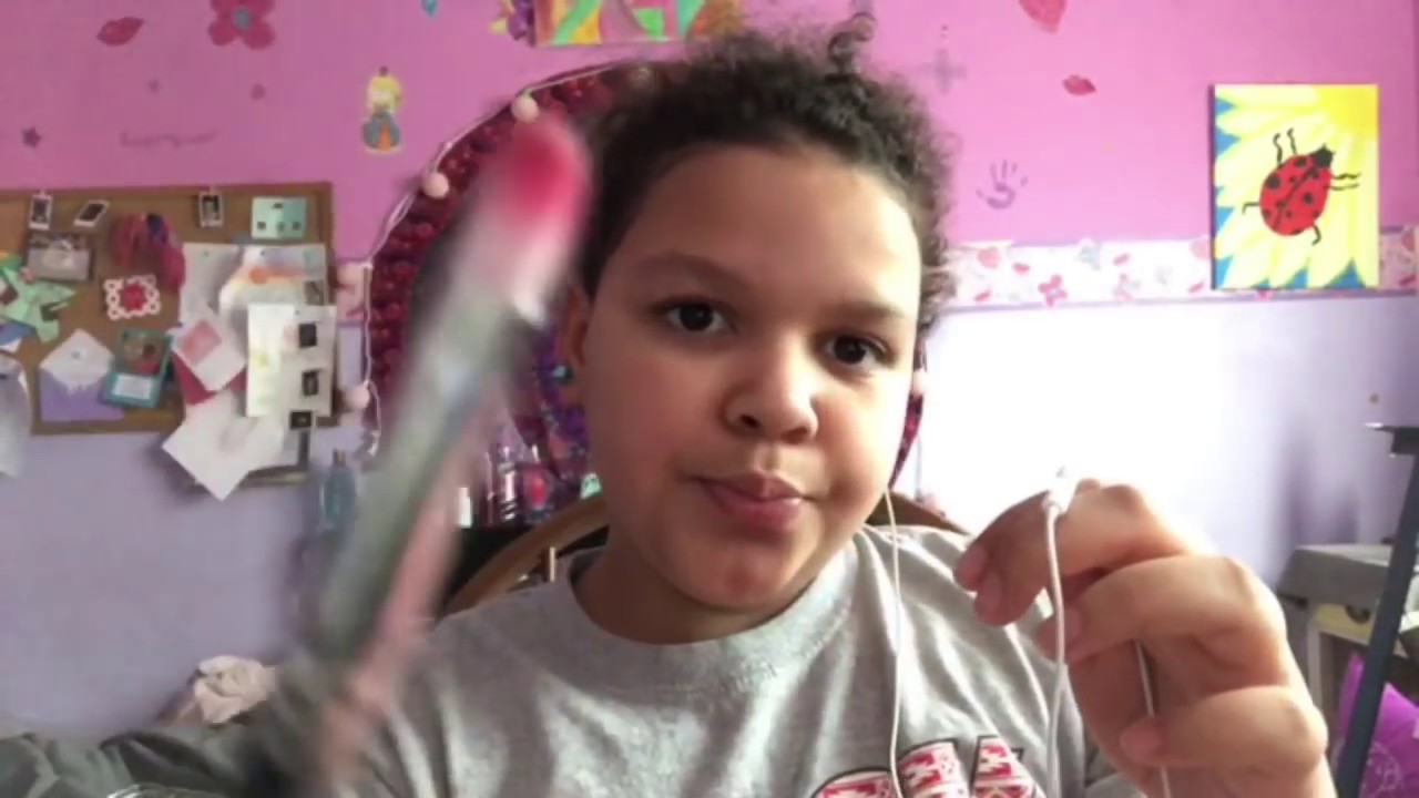 ASMR- brushing a apple headphone mic