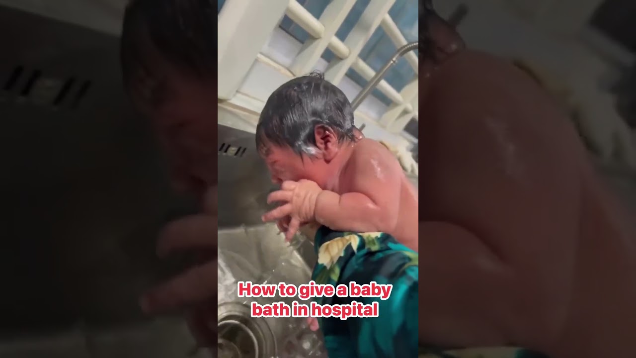 How to give a baby bath in hospital