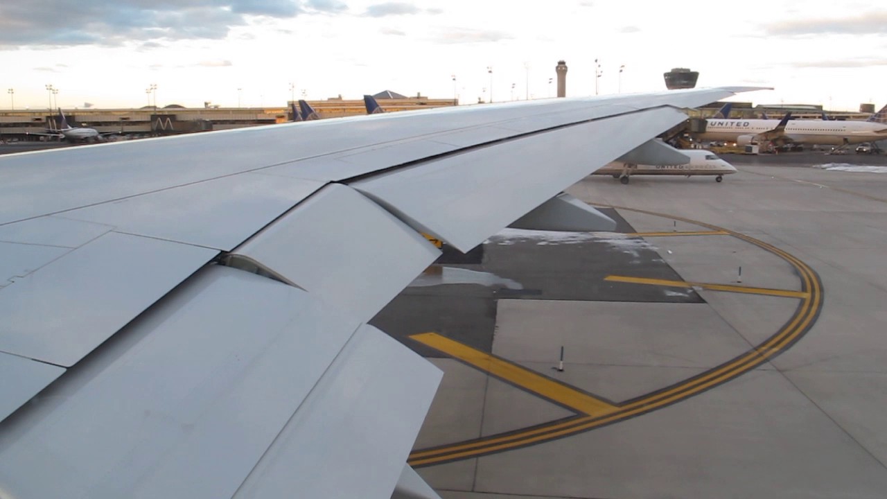 HD Inaugural United Boeing 777-300ER Taxi and Takeoff at Newark