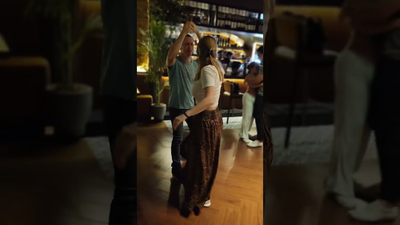 Sabor Y Vino...#dancing #nocopyrightmusic #dj #dinner #saboryvino