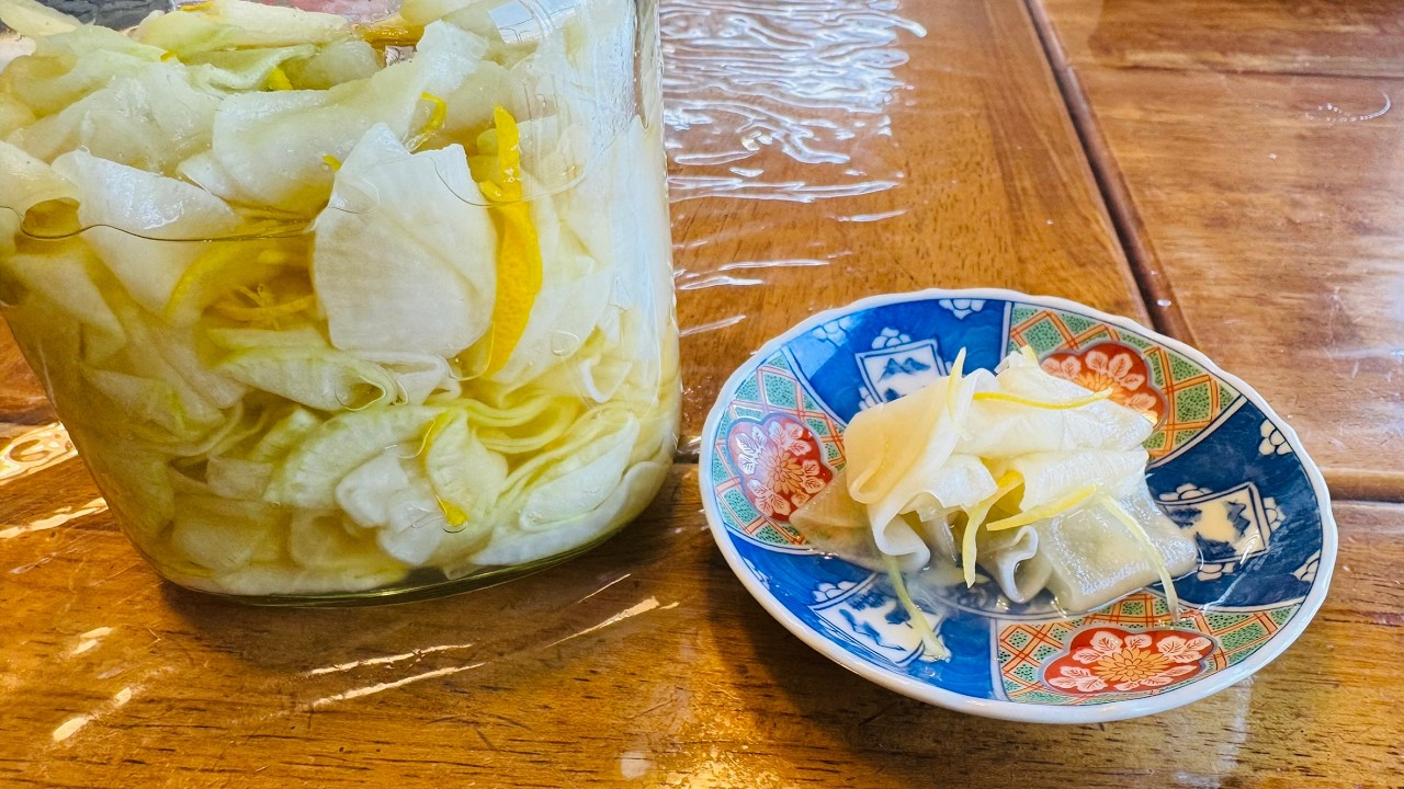 レモン風味の大根の浅漬け