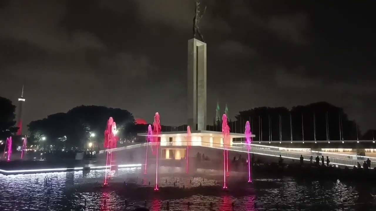 Air Mancur Menari ( Lapangan Banteng ) Part 02