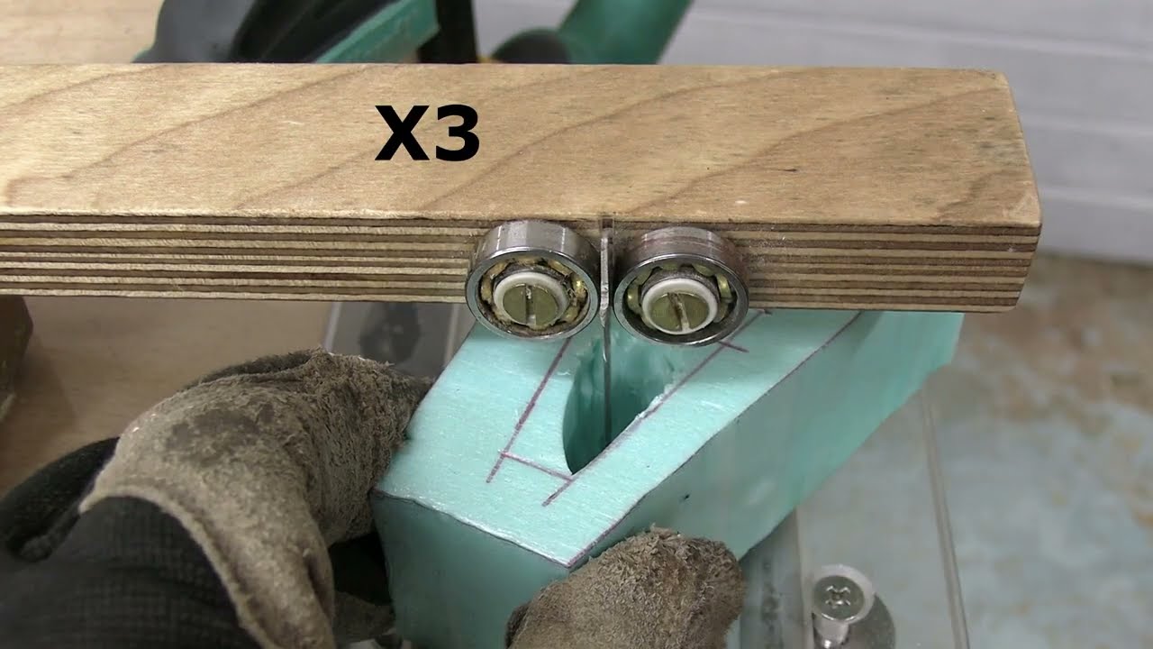 Cortar letras de aislante de poliestireno. No lo intento más