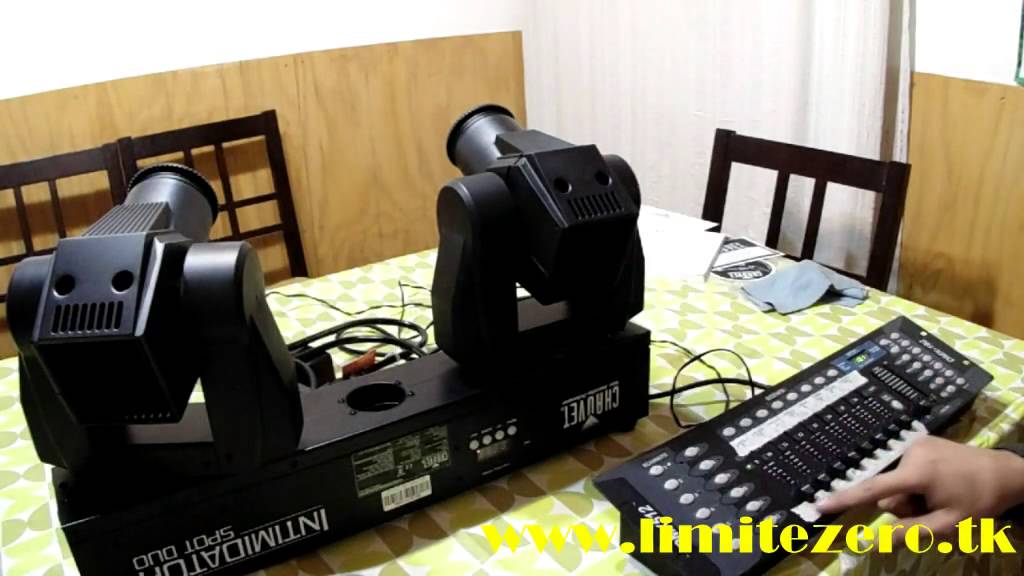 INTIMIDATOR SPOT DUO - CHAUVET / DMX