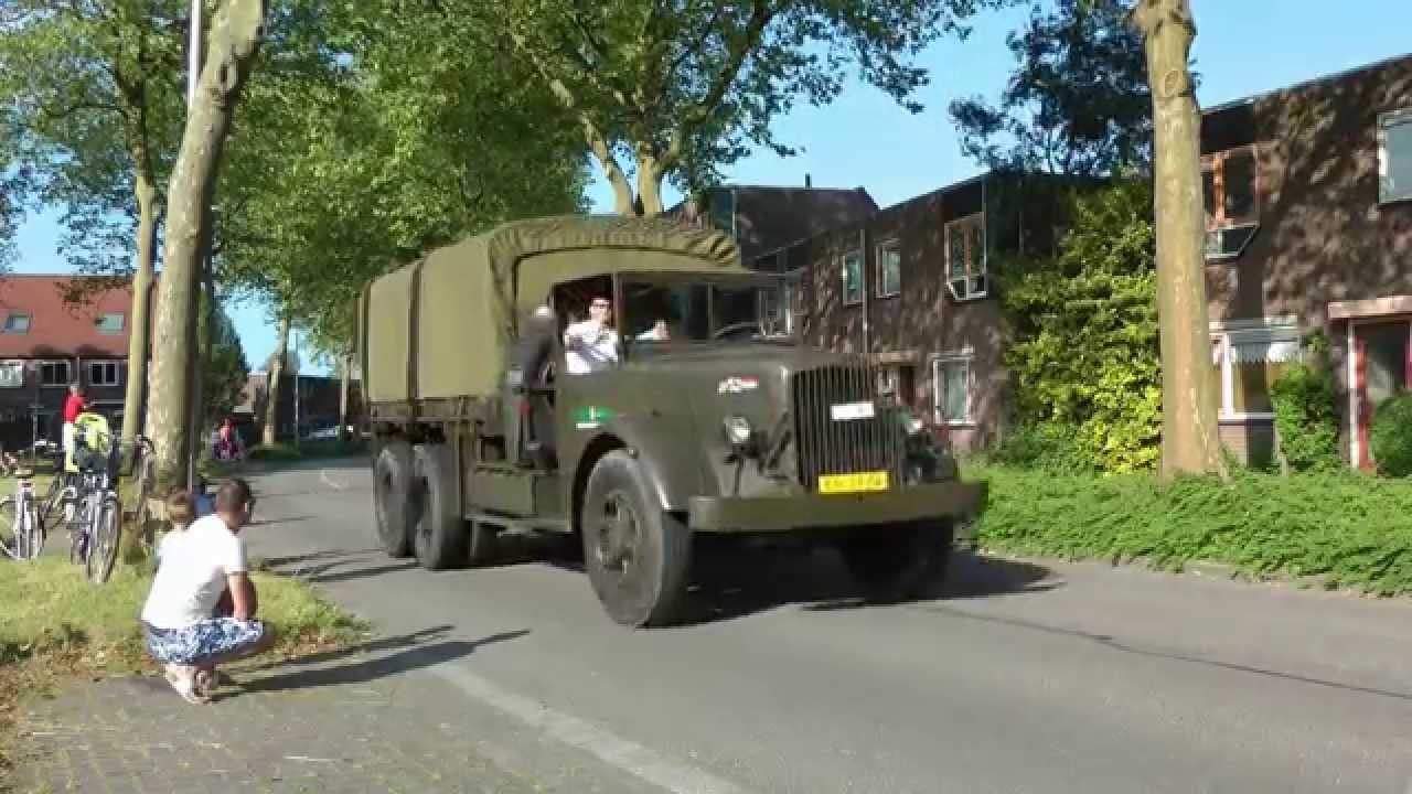 Defilé legervoertuigen in Zoetermeer, Veteranendag 27 juni 2015