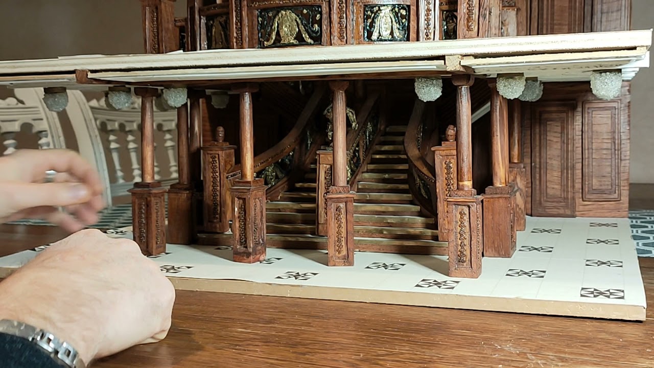 Maquette grand escalier du Titanic.