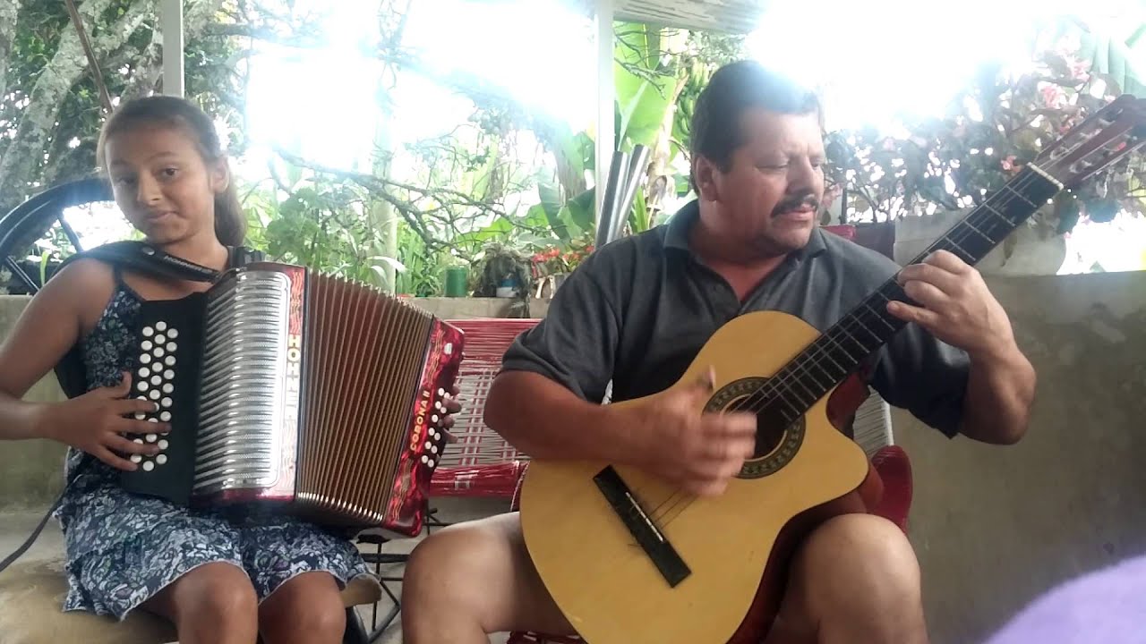 Prieta casada-Laurita