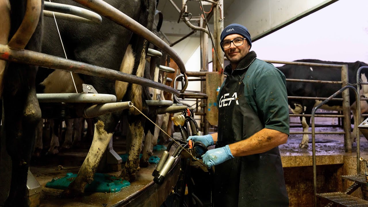 GEA DairyRotor T8500 Rotary Refit - Selwyn Cleland, New Zealand Farmer Story