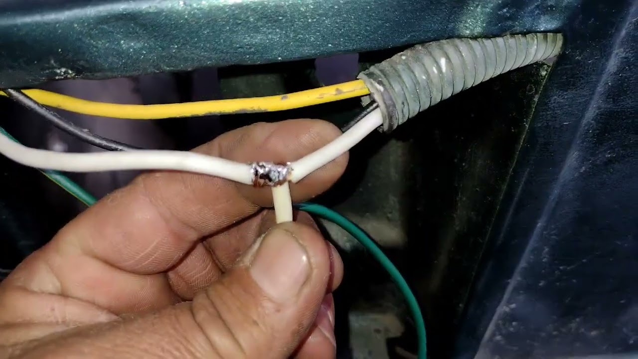 cómo arreglar la luz de reversa ,paso a paso , Chevette o cualquier auto ,modelo