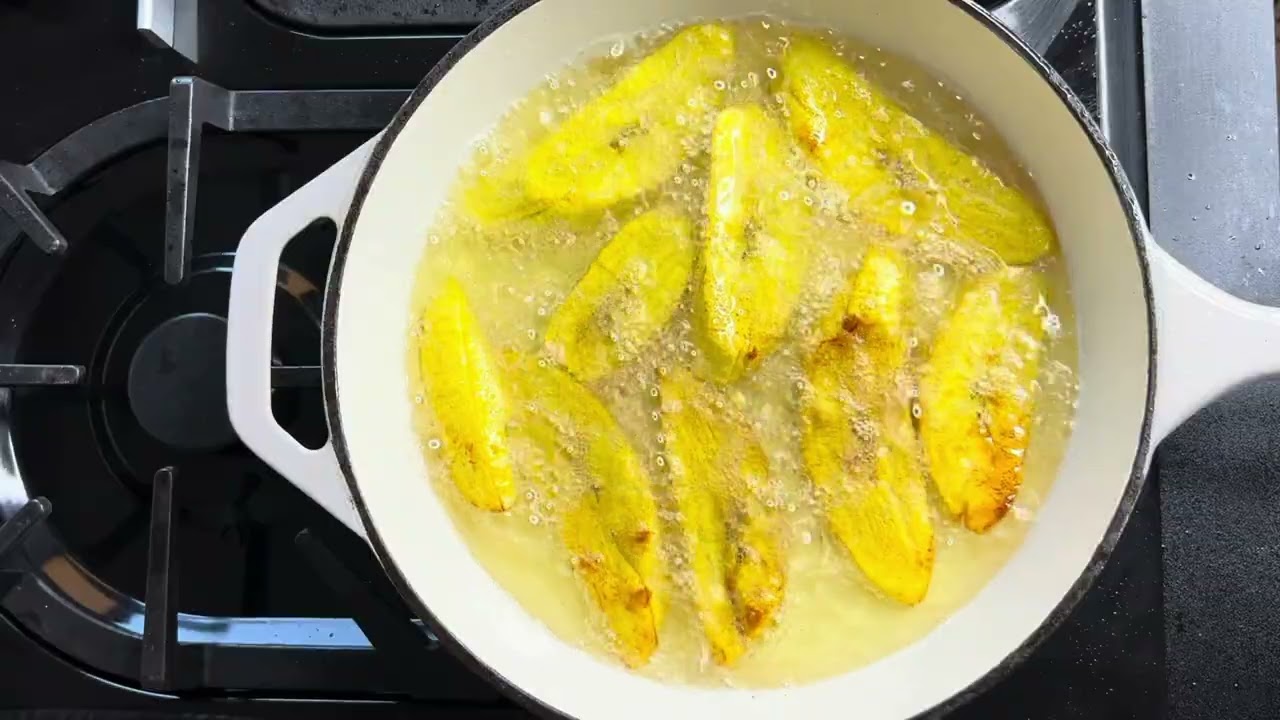 How To Fry (ripped) Plantain 👩🏽‍🍳 @theblackchefamaka5967 