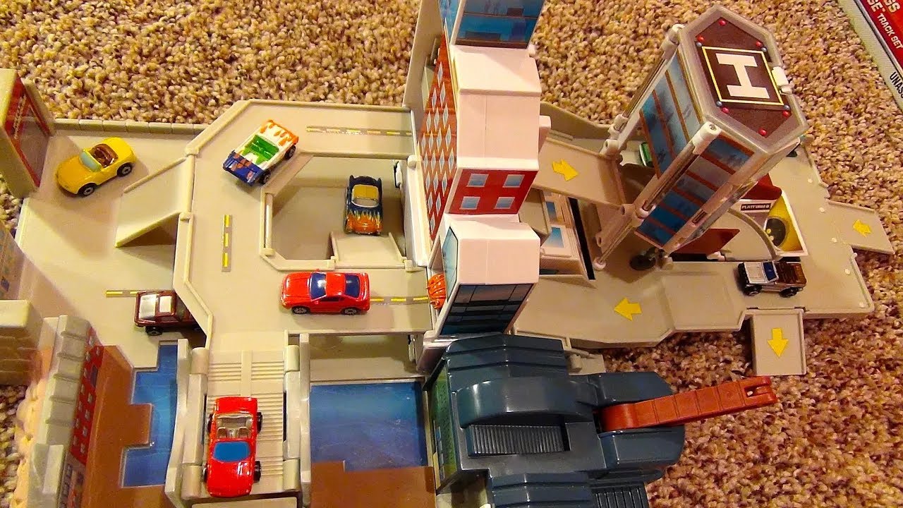 Micro Machines Double Takes Boomtown! Hiways & Byways Playset by Galoob Toys