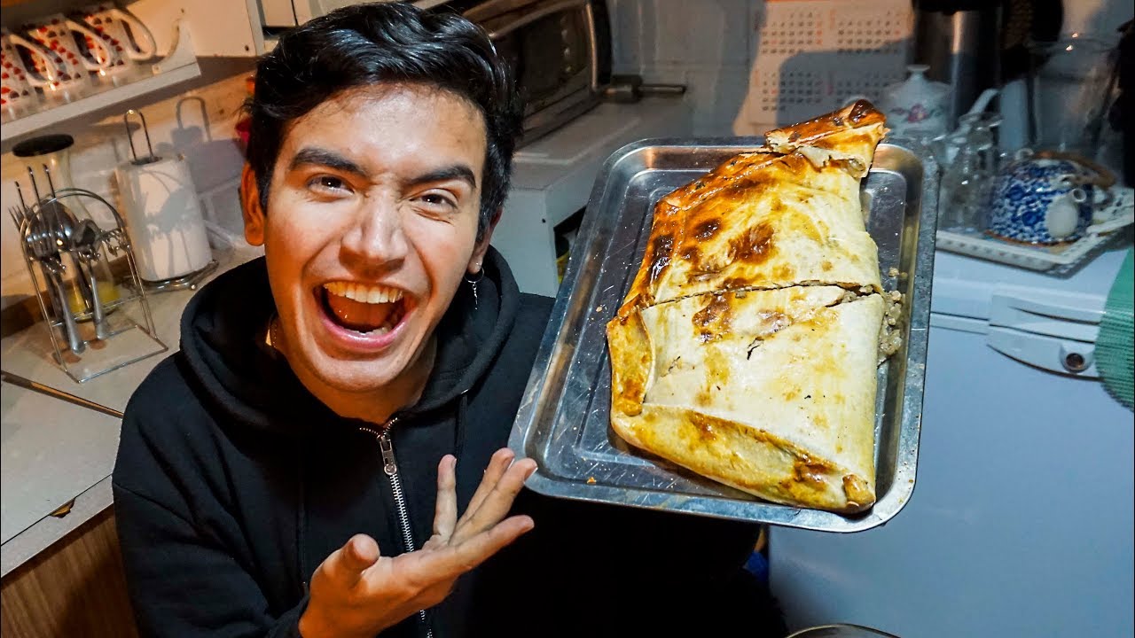COMIENDO LA EMPANADA MAS GRANDE DE CHILE