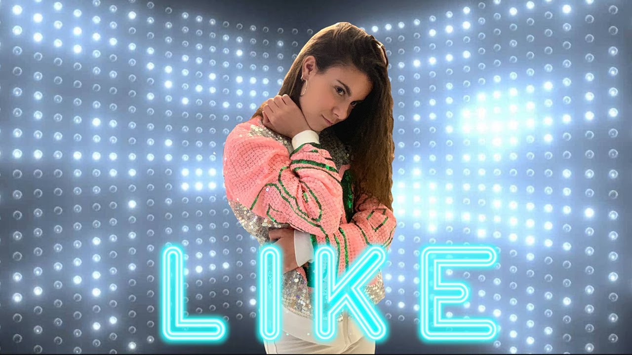 LIKE ( VIDEO OFICIAL) LA DIVERSION DE MARTINA