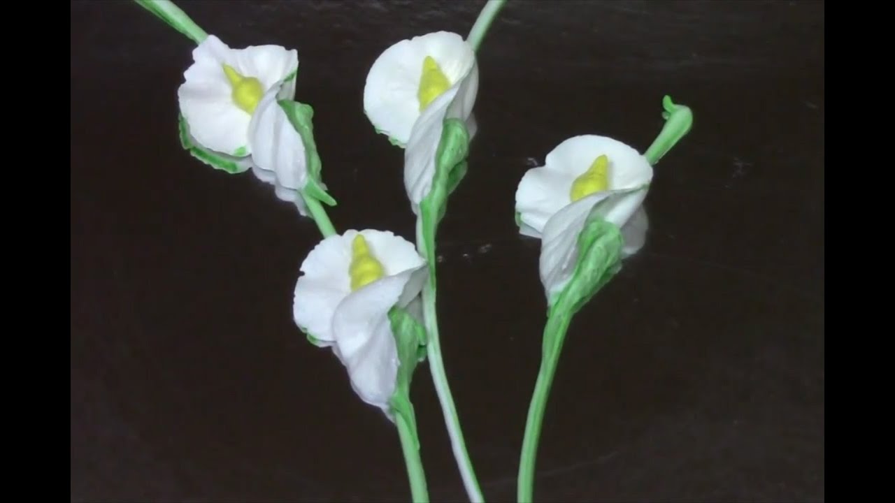 Buttercream Calla Lilies / Cake Decorating