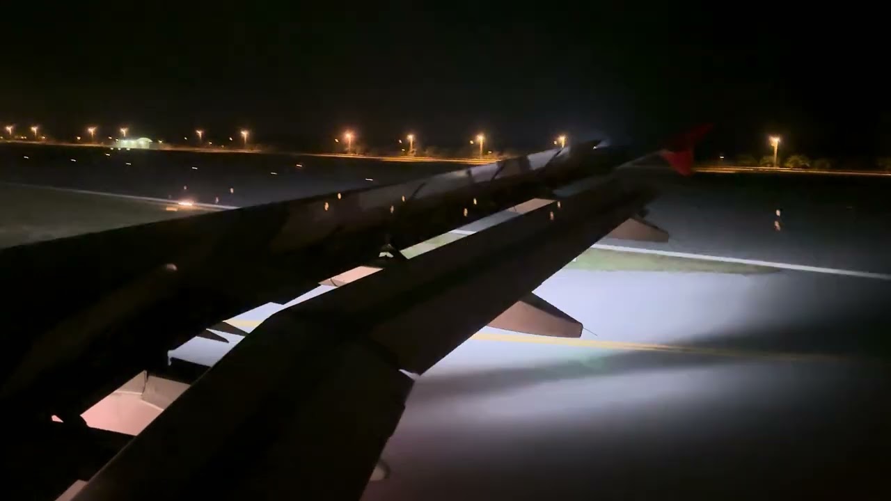 BUTTER LANDING! AirAsia Airbus A320 landing in Kuala Lumpur International Airport (KUL)