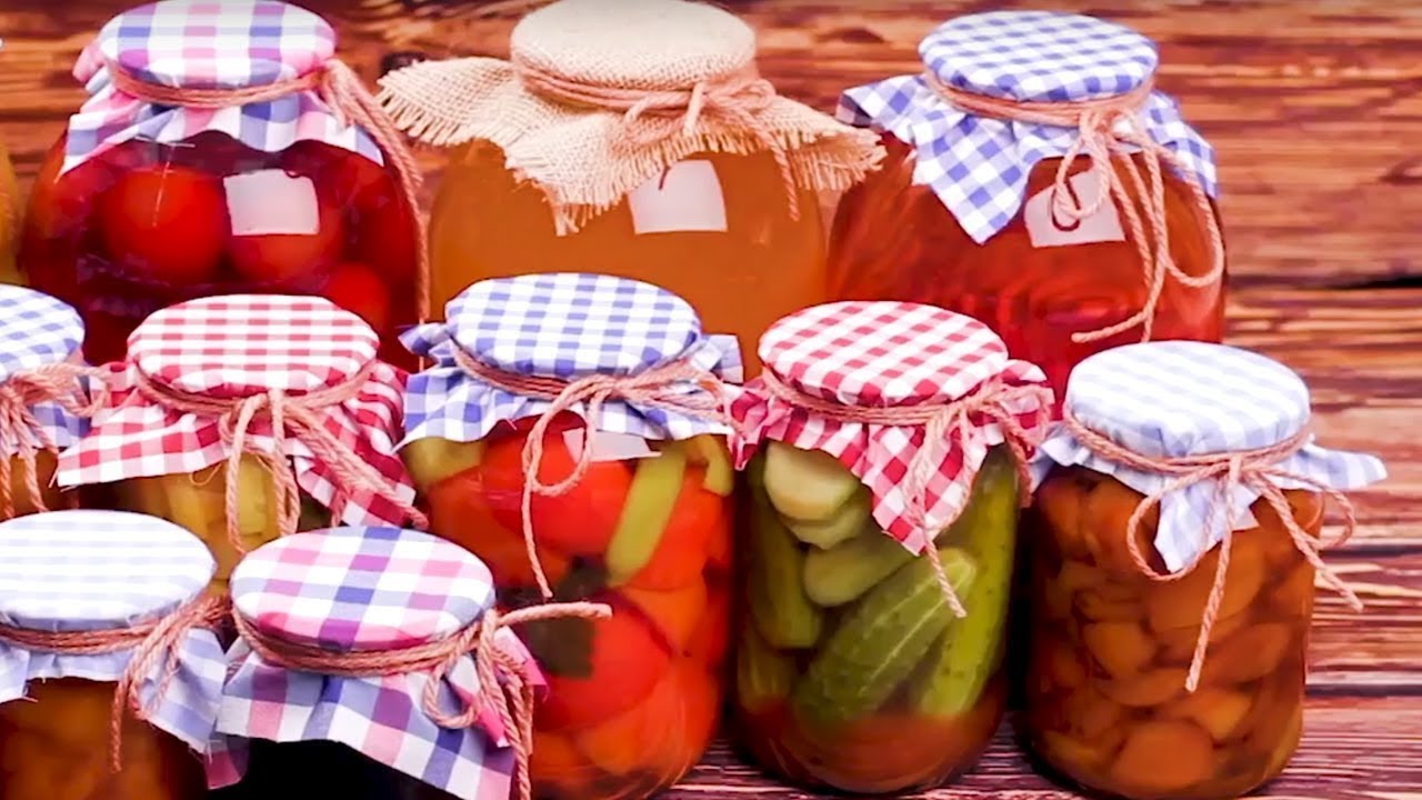 How to avoid the risk of botulism in homemade preserves?