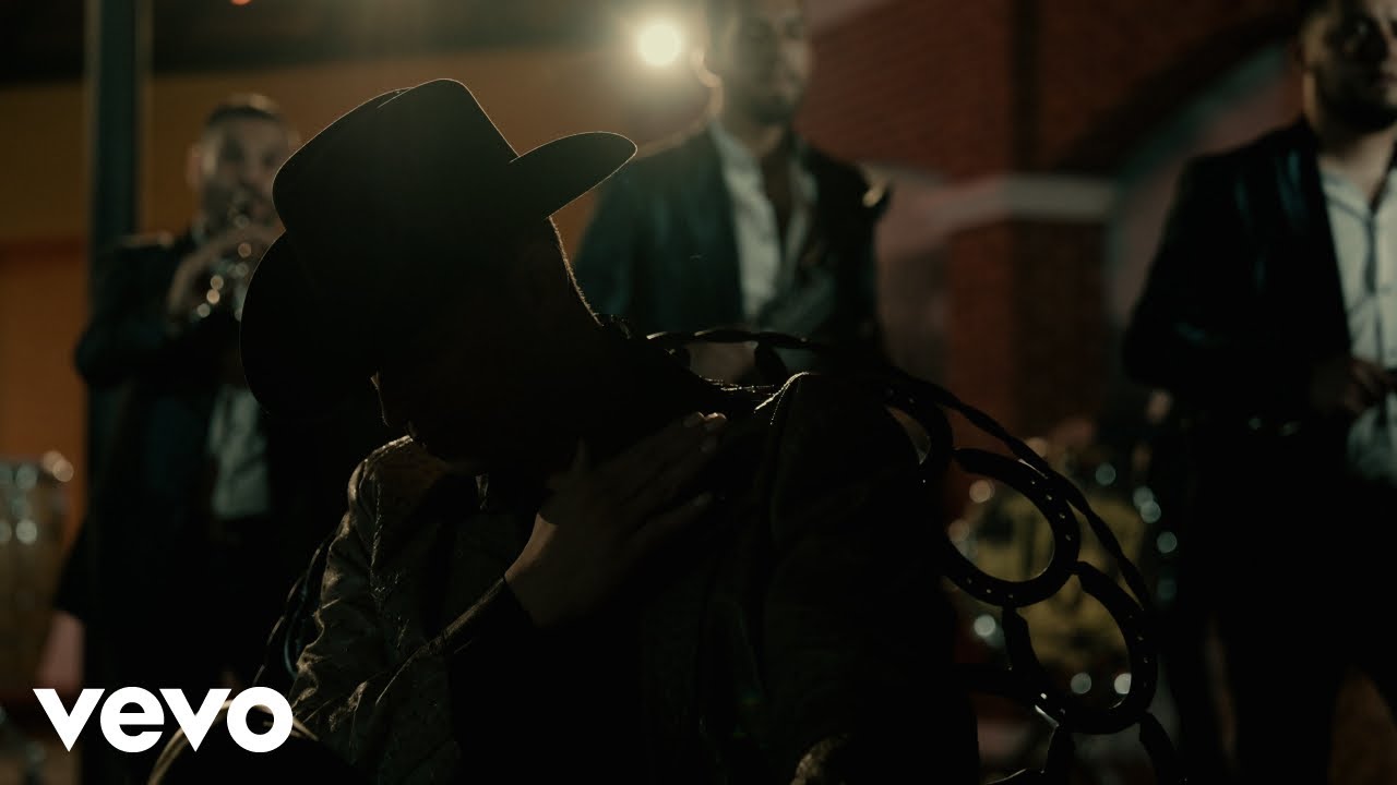 Banda Carnaval, Valentín Elizalde - Volveré A Amar