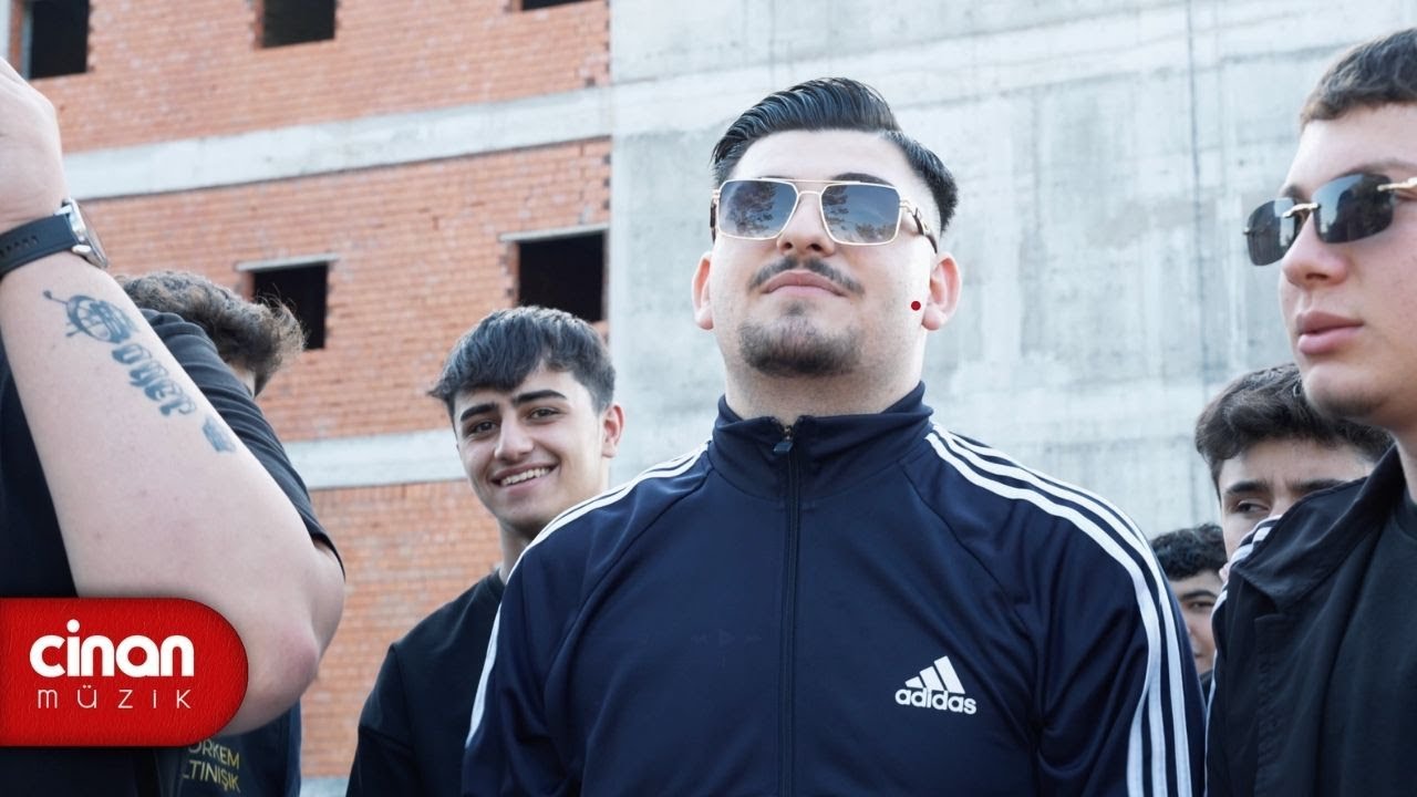 Efecan & G&ouml;rkem Altınışık - Marka