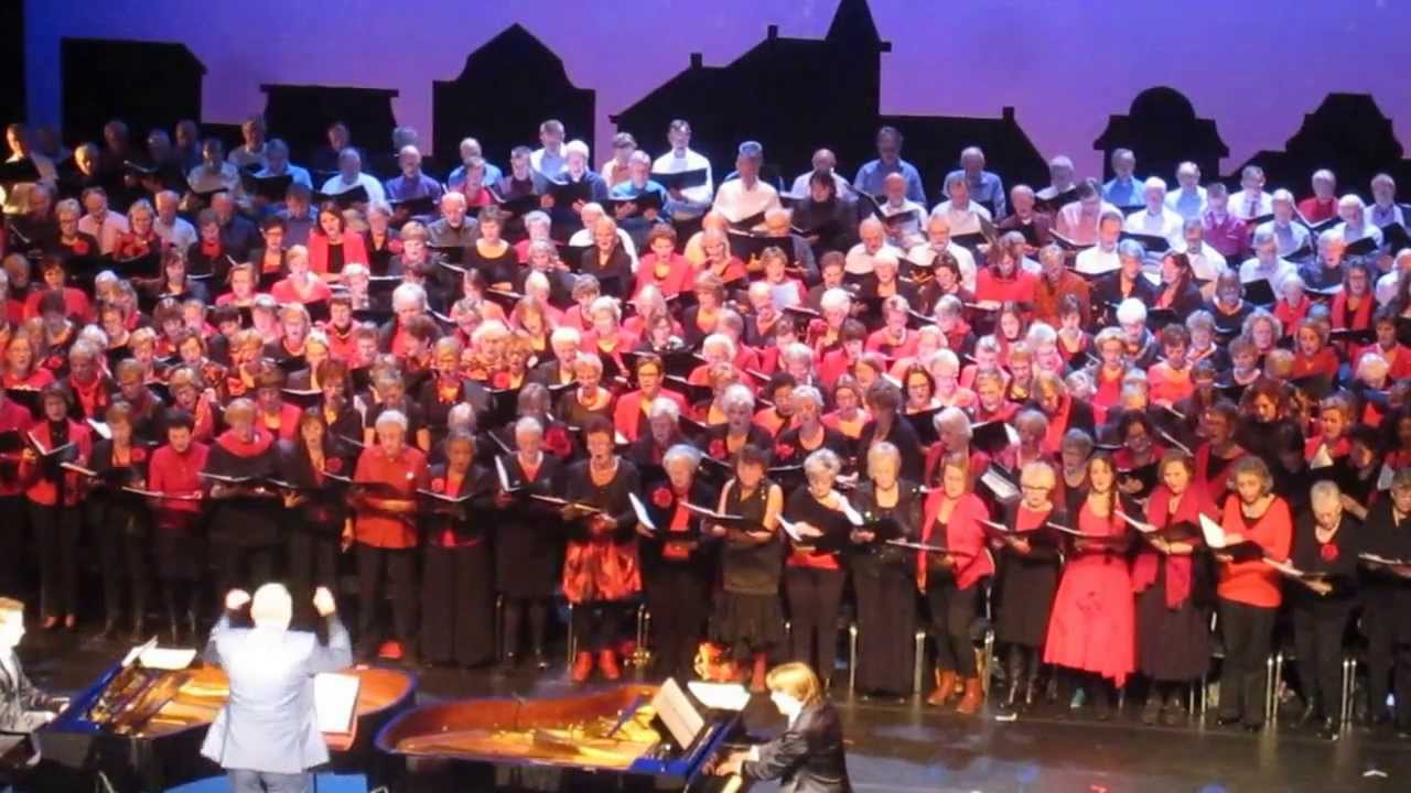 Love came down at Christmas - J. Rutter / C. Rosetti - Lezerskoor Twentse Courant Tubantia