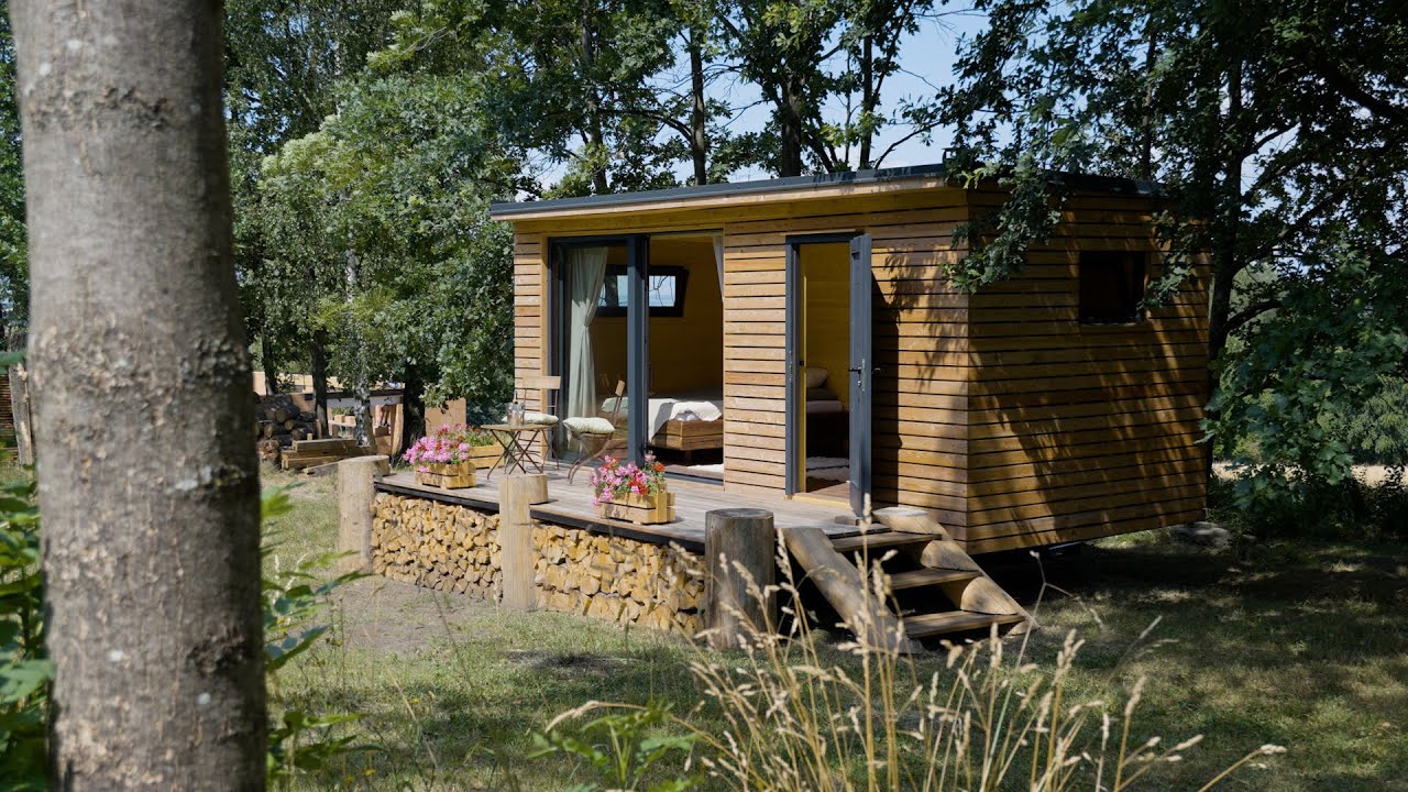 Exkluzivní prodej mobilní chaty (tiny house) 6 x 2,75 m s terasou | www.bydlenicko.tv