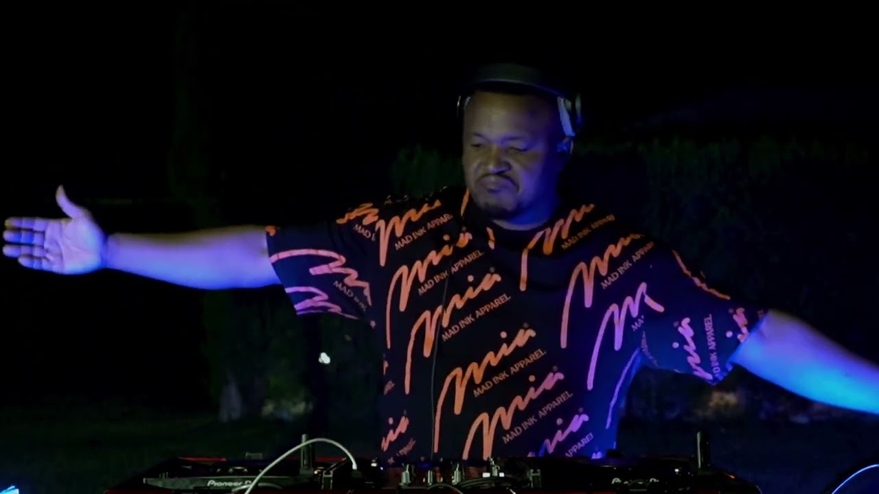 Epic Amapiano Mix By DJ Chris ofc