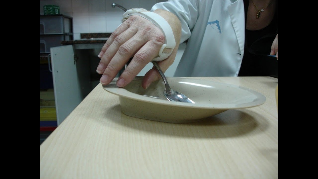 Terapia Ocupacional ayudas para la alimentación.