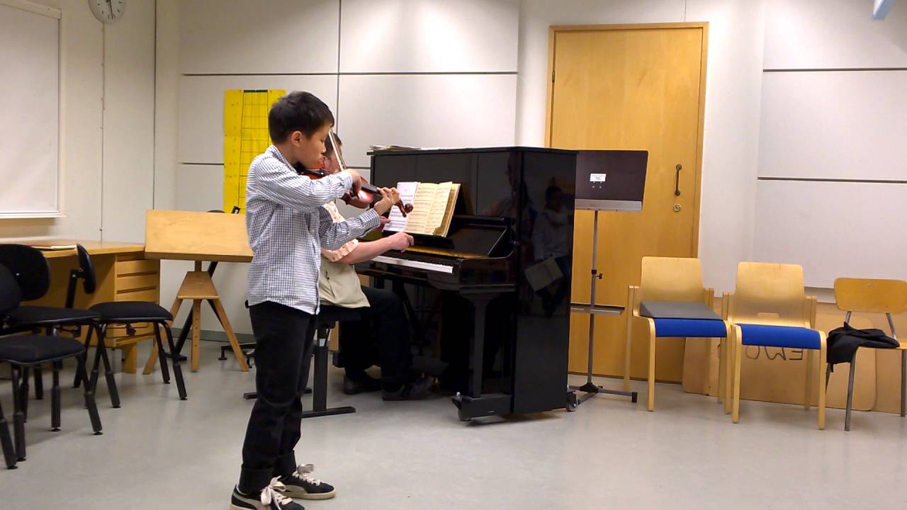 Komarowski violin concerto no.3 in D Major, 1st movement
