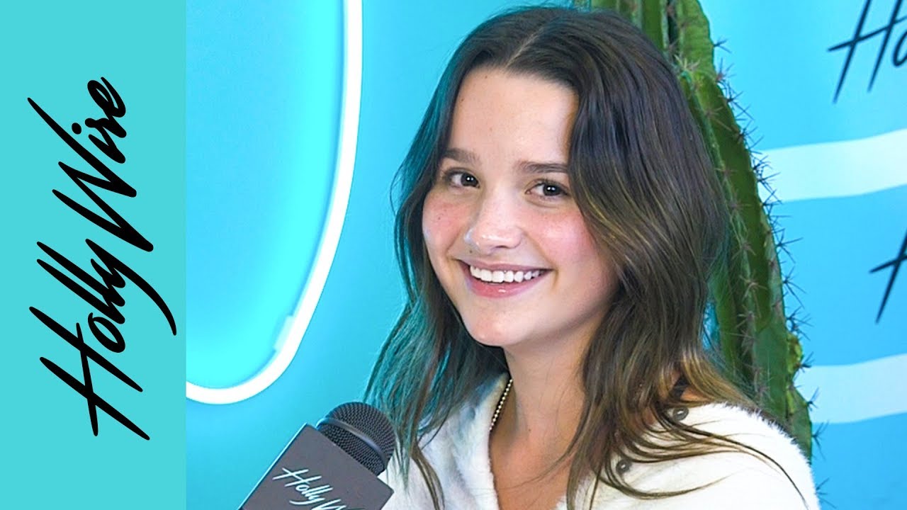 Annie Leblanc Does Her Best Asher Angel IMPRESSION & Talks “Utopia” BTS Moments | Hollywire