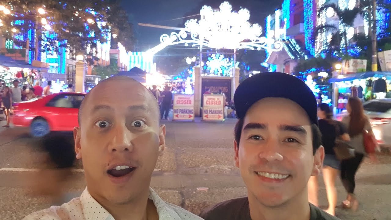 Awesome Christmas Fair In The Philippines (Mandaluyong City)