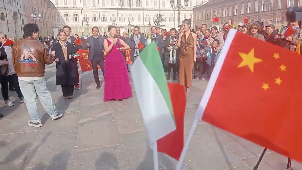 Capodanno Cinese 2026Flash mob di canto tradizionale cinese @ Piazza Castello Torino