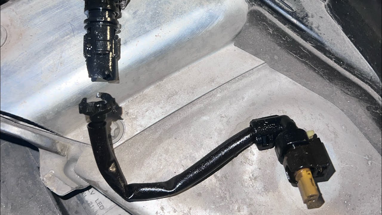 Mercedes Benz GLC 300 oil pump wire harness replacement