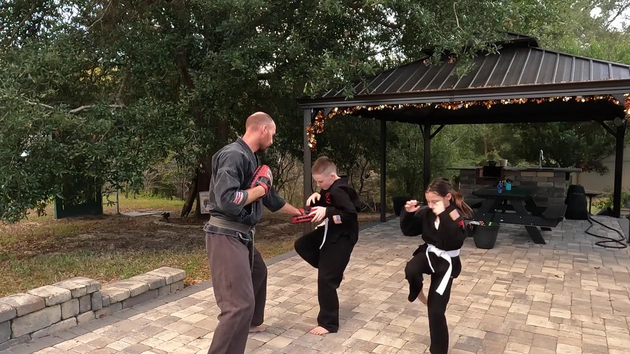 Kid Combos - Empty Your Cup