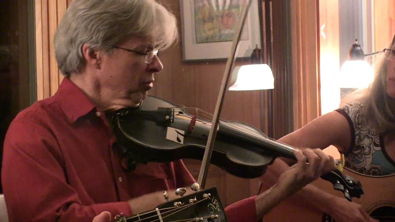 14 Darol Anger and Emy Phelps 2012-12-29 Hangman's Reel