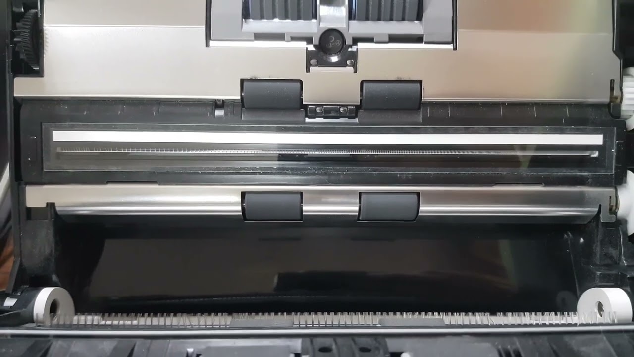 سكنر سريع M160 من شركة كانون Canon
