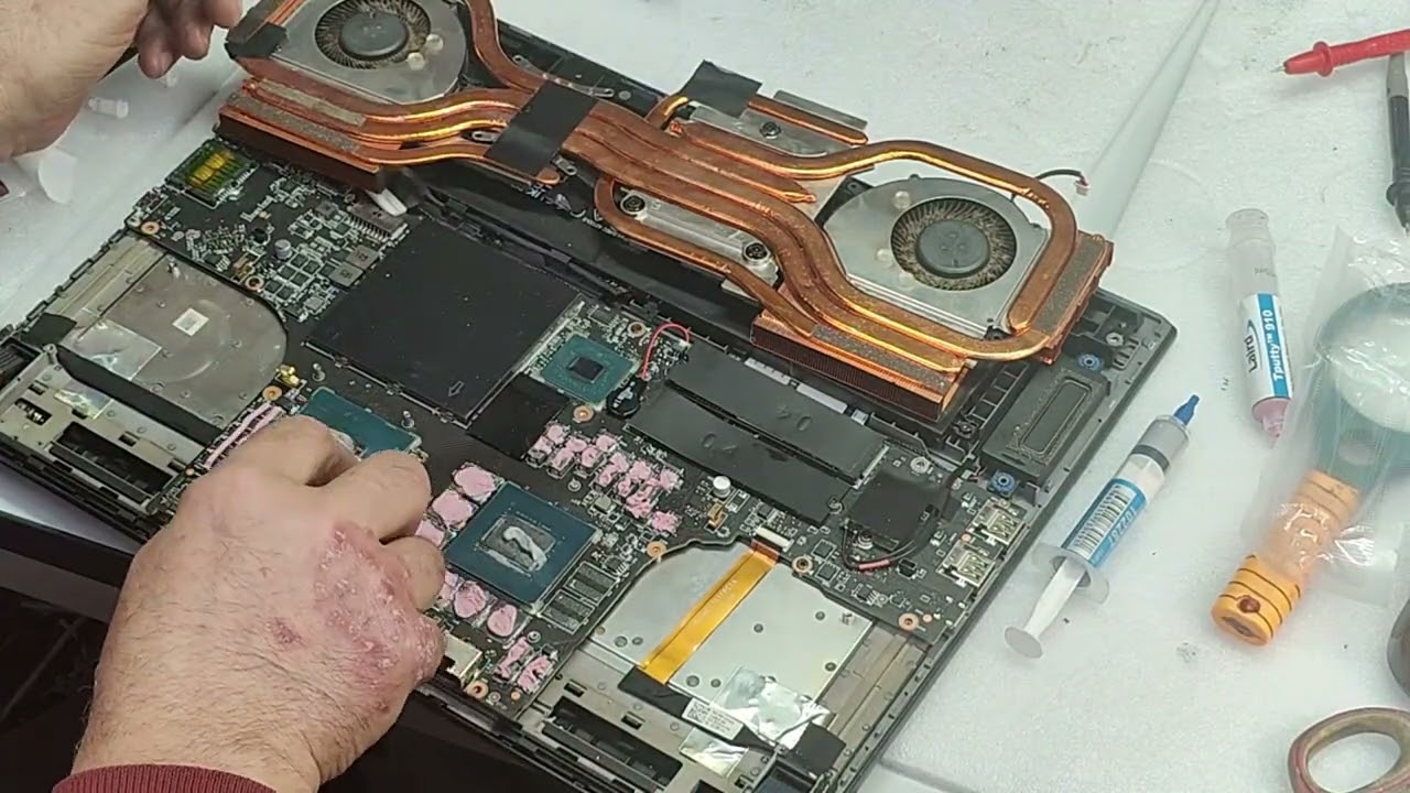 Тест жидких термопрокладок Laird Tputty 910 на ноутубке MSI