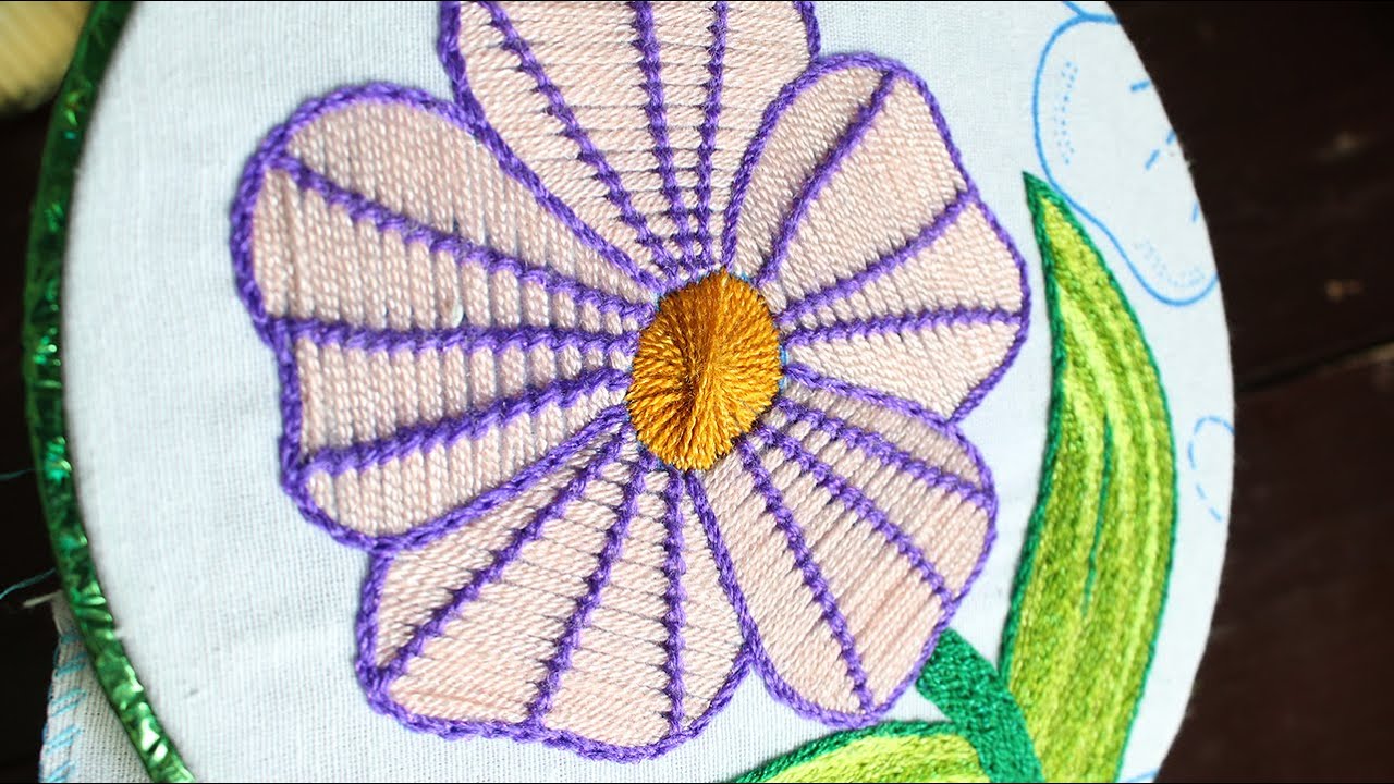 Bordado fantasía Flor 13