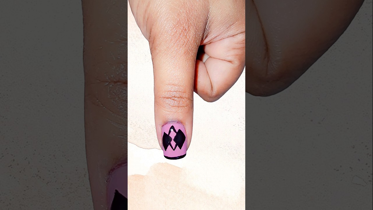 Tried an easy unique nail art for short nails💅🫶 
