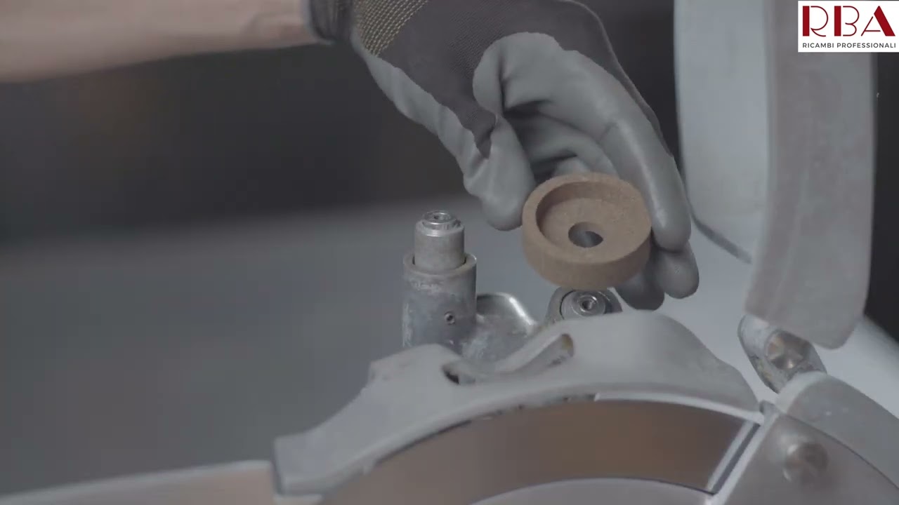 Come Cambiare gli Smerigli dell'Affettatrice