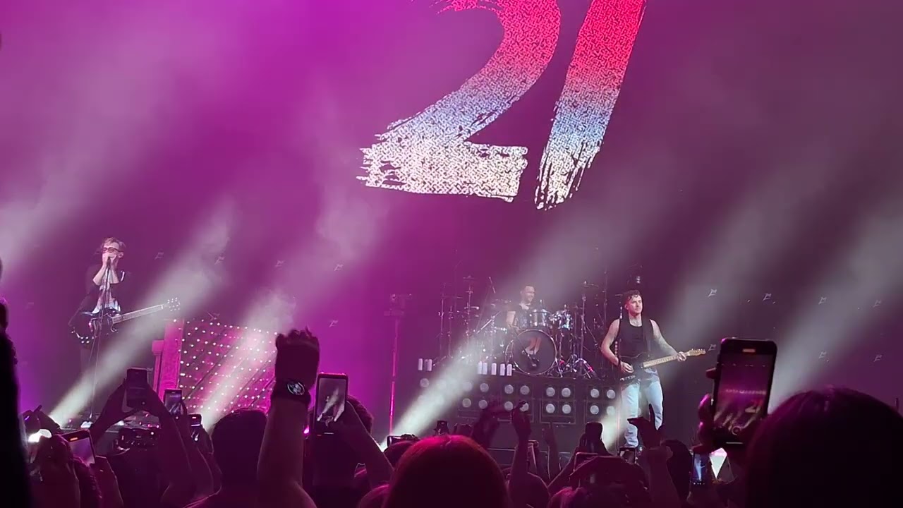 Mcfly - The Heart Never Lies - 21st Anniversary Show O2 Arena 10.10.24