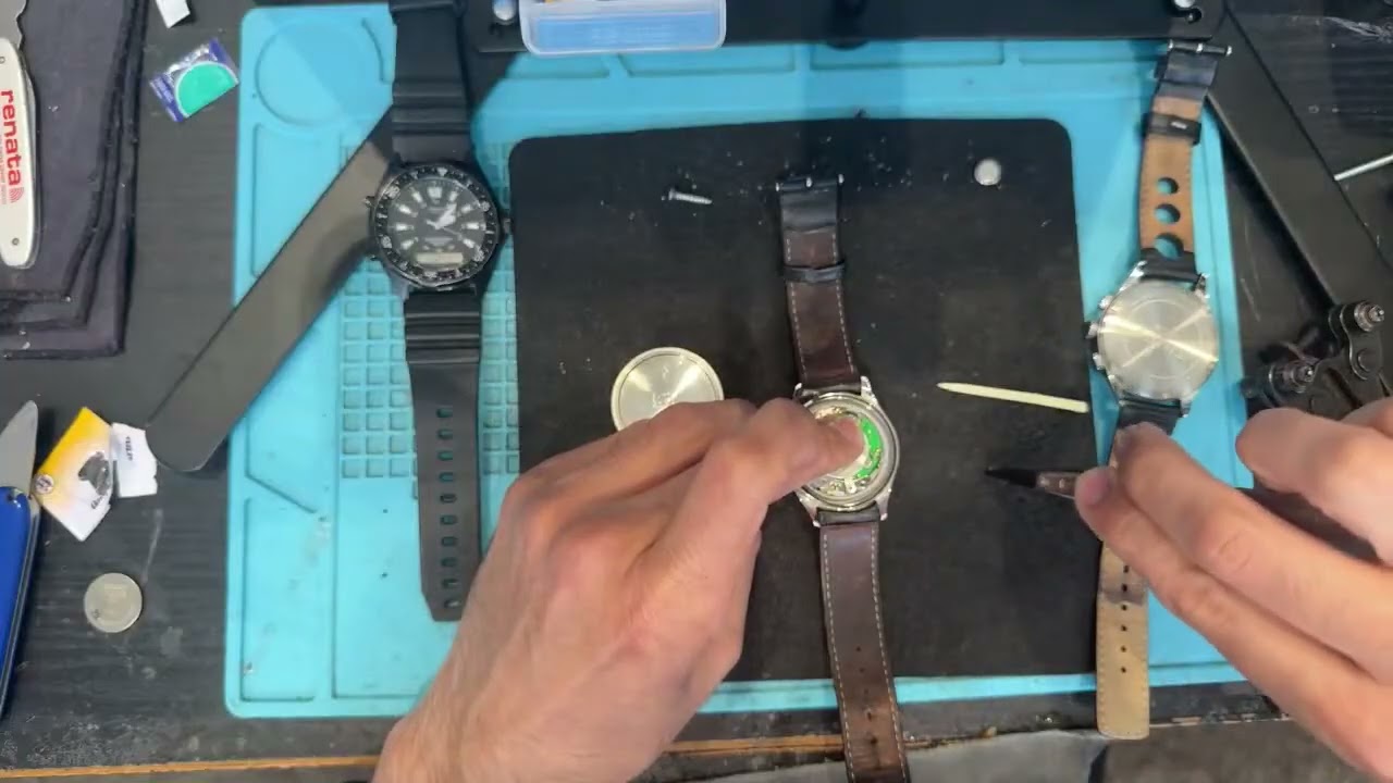 🛠️ Welcome to 30 minutes of real, unfiltered watch repair action at my mall kiosk!