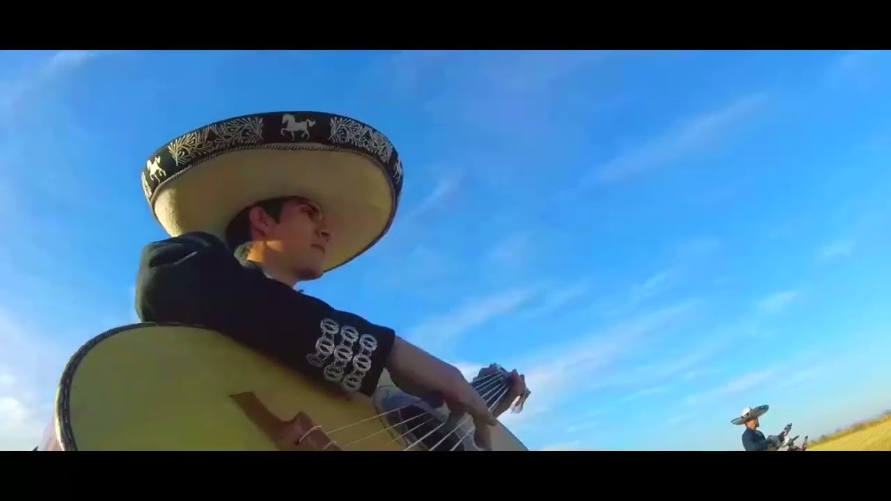 MARIACHI CORAZÓN ALEGRE | Búscale - Video Oficial